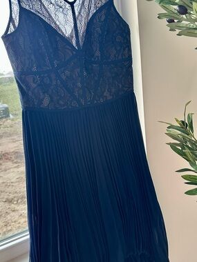 Max & Cleo Navy and Nude Lace-Trim Pleated Dress